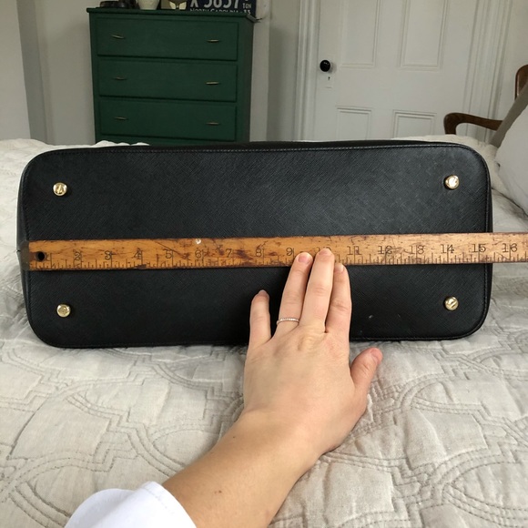 Henri Bendel west 57th extra large satchel - Picture 3 of 13